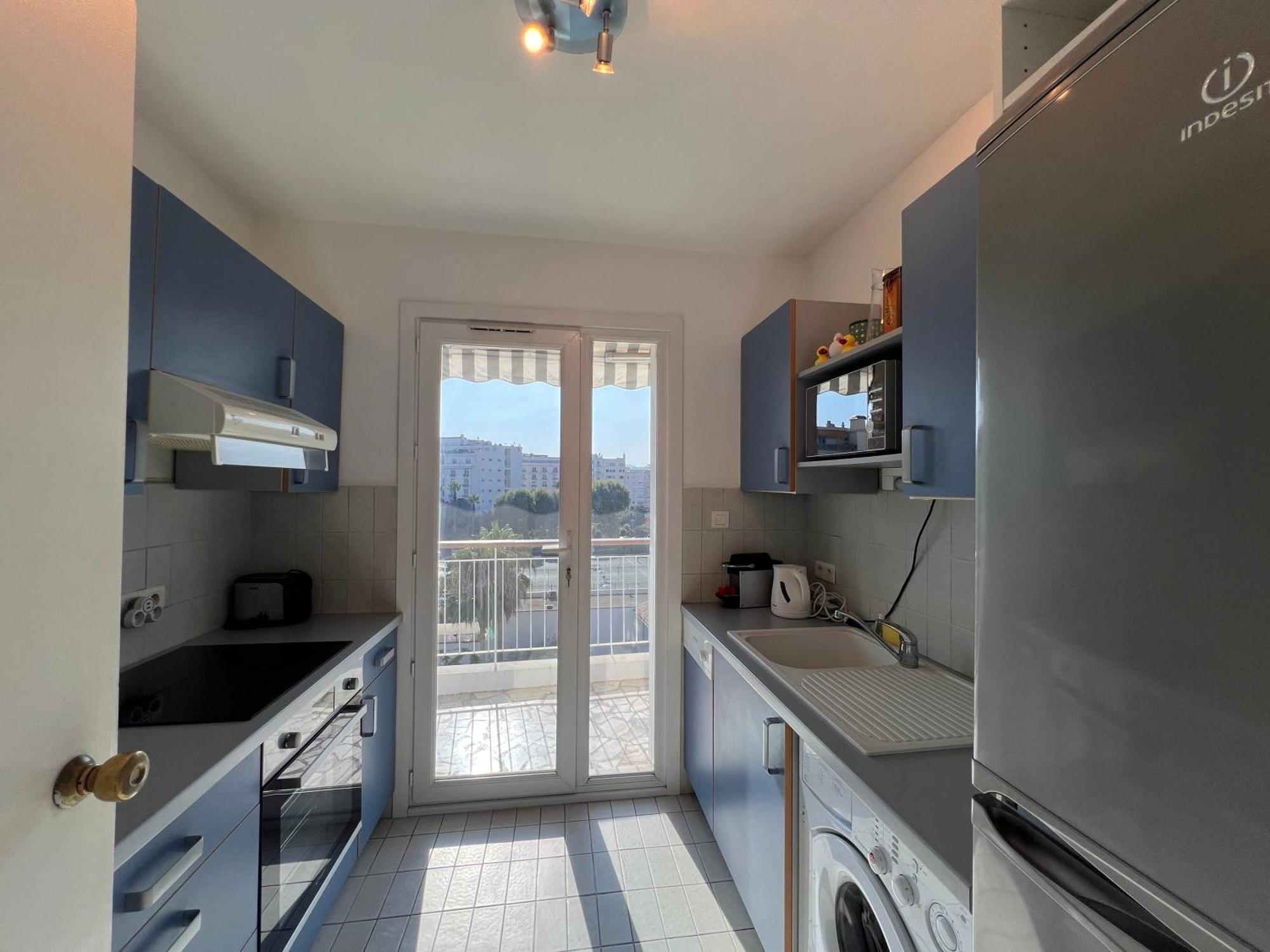 Apartment A032-beautiful For 4 - Near Croisette
